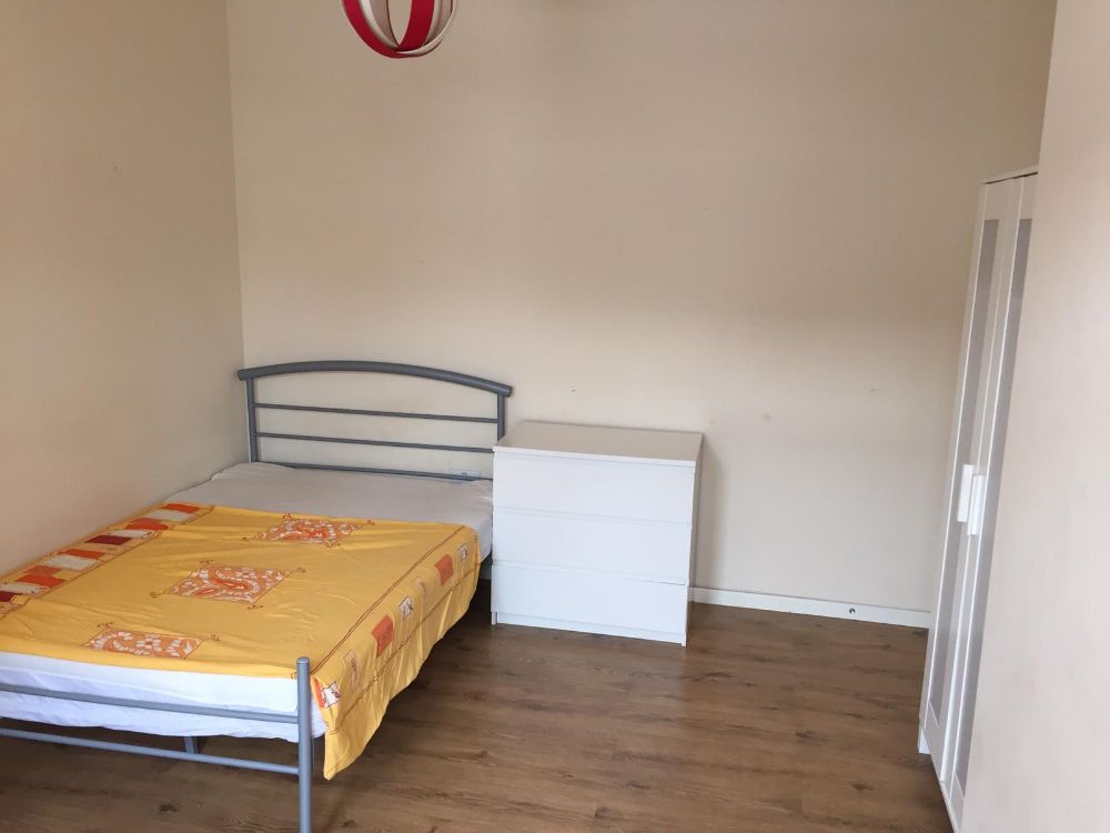 Double & Single Rooms for Rent Canning Town and Stratford • 3WEBS.CO