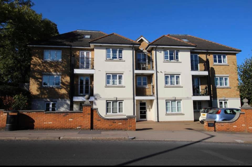 2 Bedroom Flat For Rent In Limeleaf Court, Hale Lane, Edgware • 3WEBS.CO