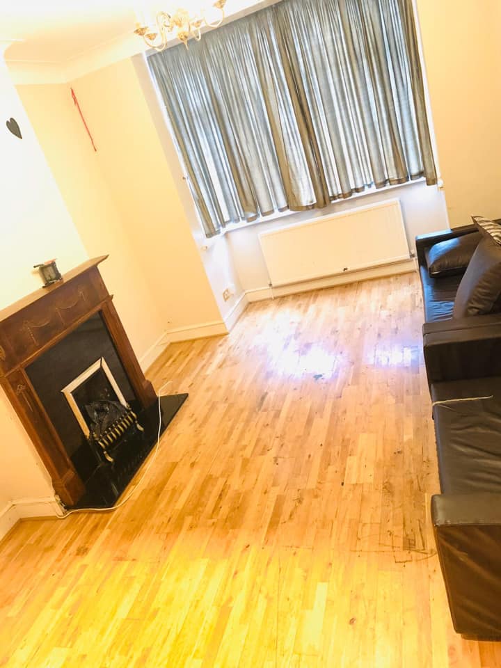 4 Bedroom House to Rent in Hainault Redbridge Area • 3WEBS.CO