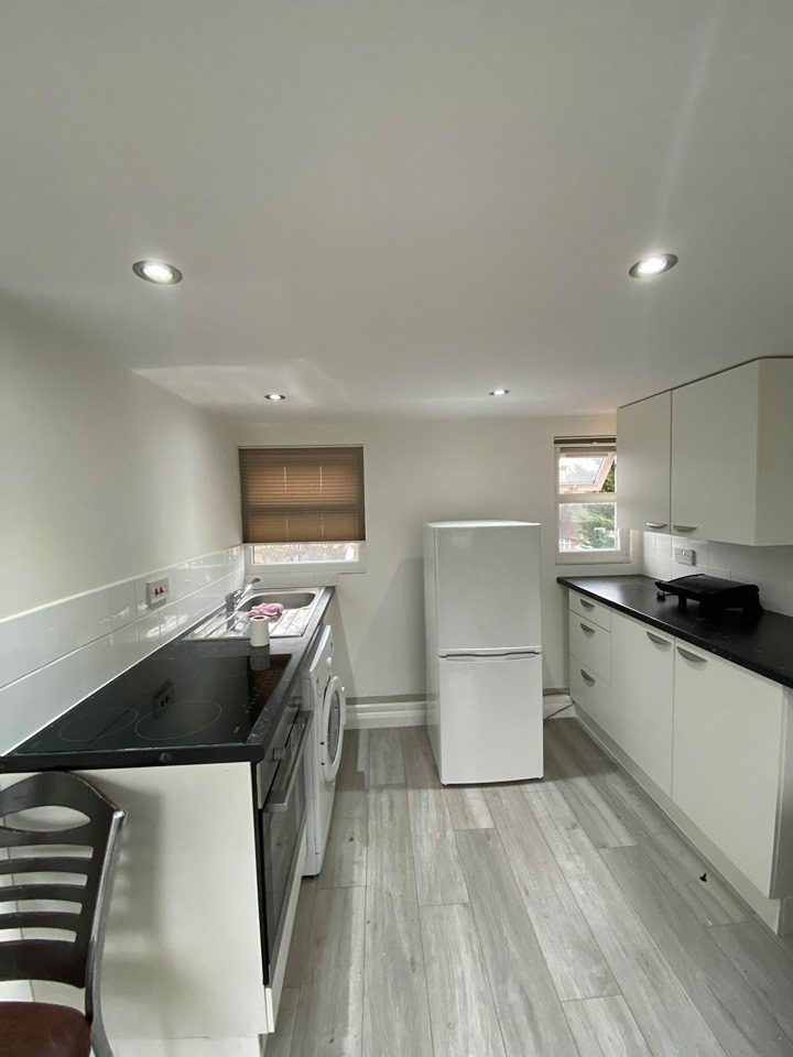 Excellent Studio Flat To Rent in Edmonton London • 3WEBS.CO