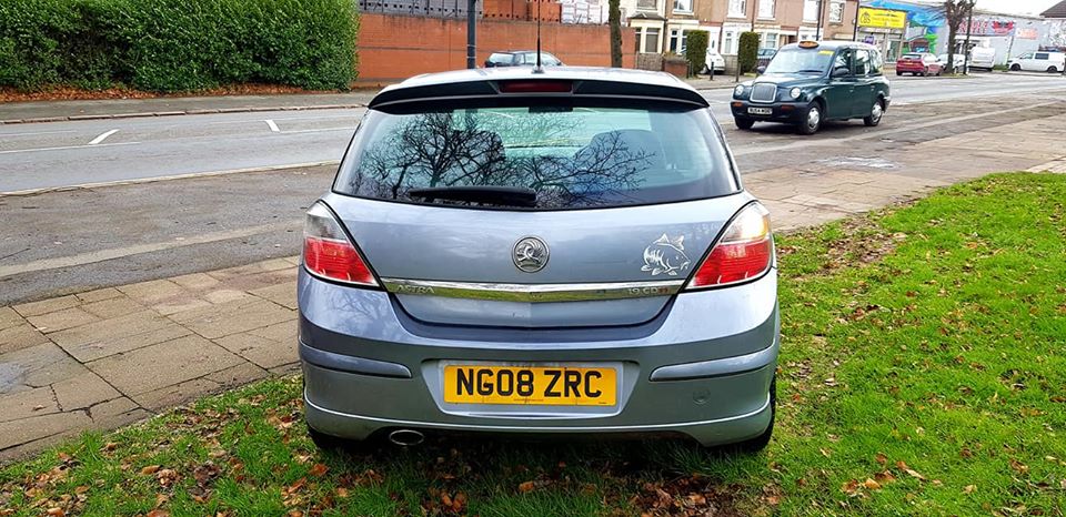 This Vauxhall Astra Mk2 Sri For Sale Is A Time Capsule - 99rq2d2