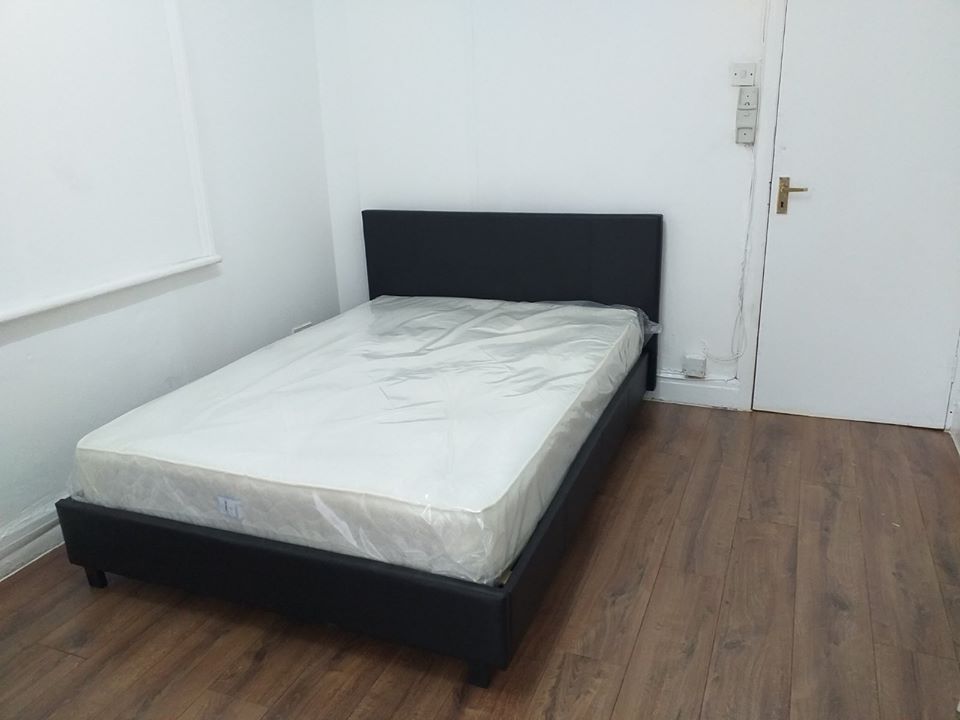 Spacious Selfcontained Studio Flat for Rent Ilford • 3WEBS.CO