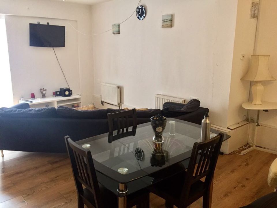 2 Lovely Rooms Single and Double to Rent in West London • 3WEBS.CO