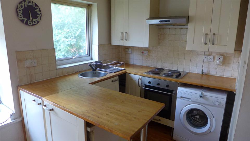 Double Room to Rent Clapham Junction With Good Transport Link • 3WEBS.CO