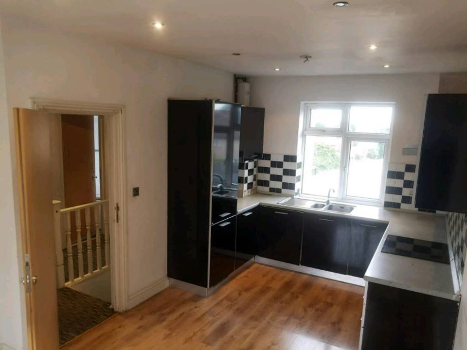 Cosy Two Bedroom Flat to Rent Greenford UK • 3WEBS.CO