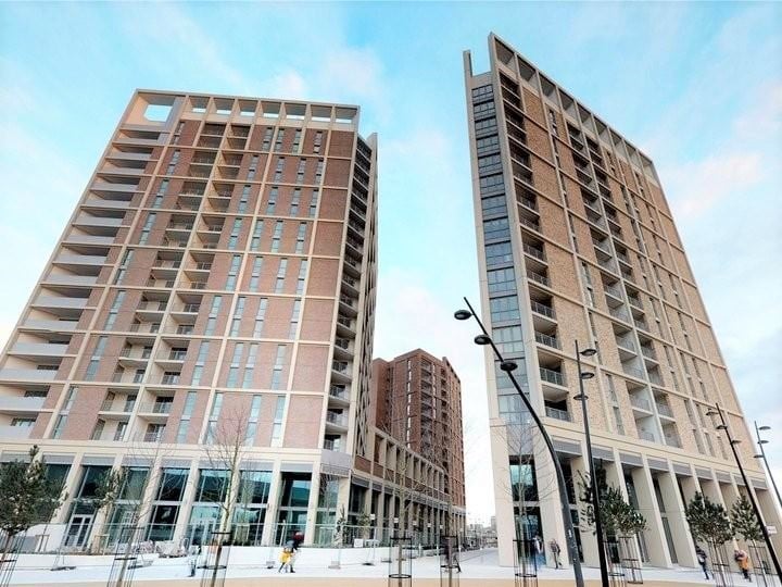 1 Bedroom Flat to Rent in Canning Town London • 3WEBS.CO